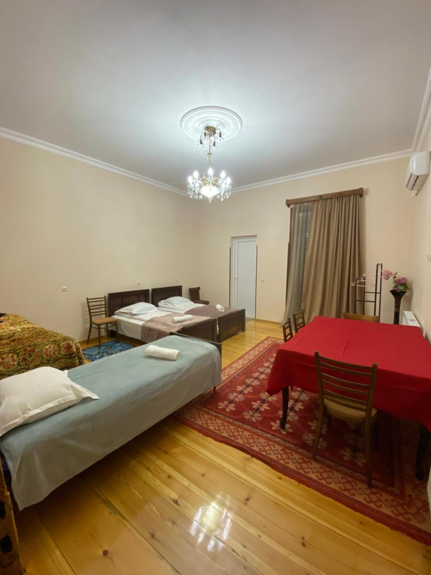 Season Hotell Kutaisi Exteriör bild