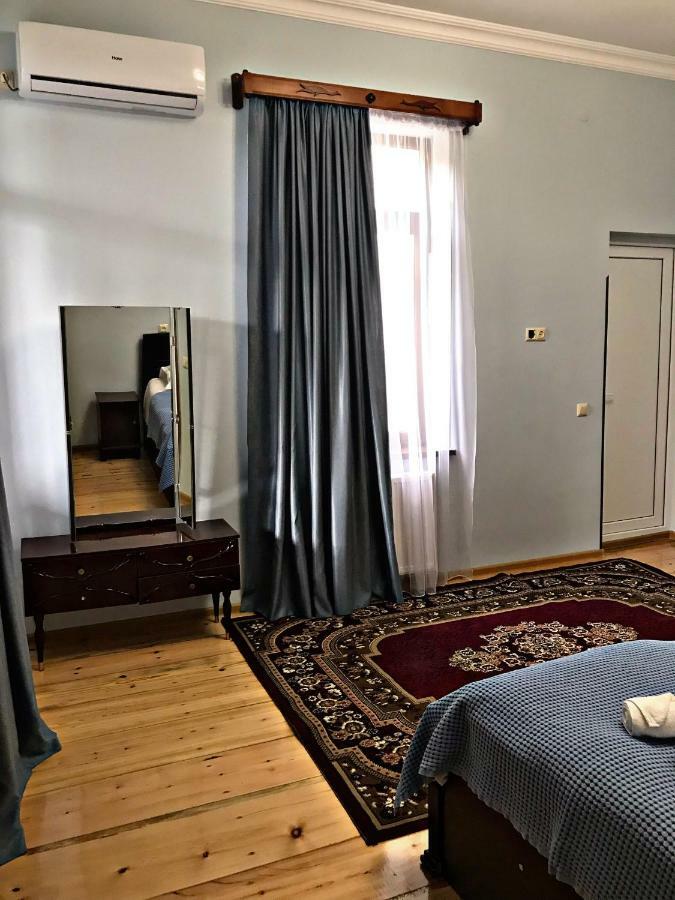 Season Hotell Kutaisi Exteriör bild